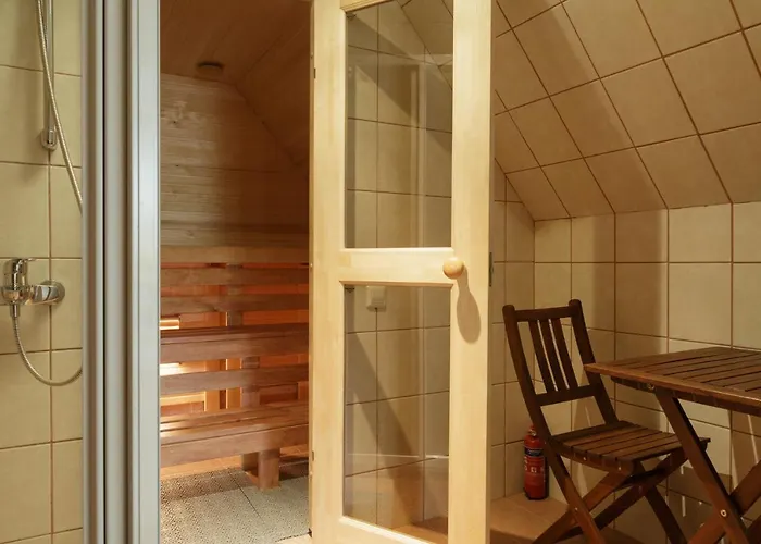 Aisa Family With Sauna Apartmán *